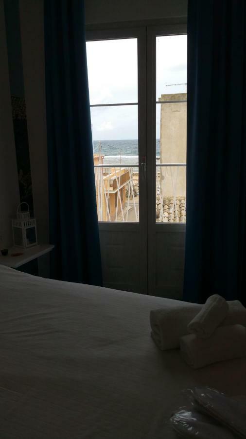 Lyria Hotel Marzamemi Buitenkant foto